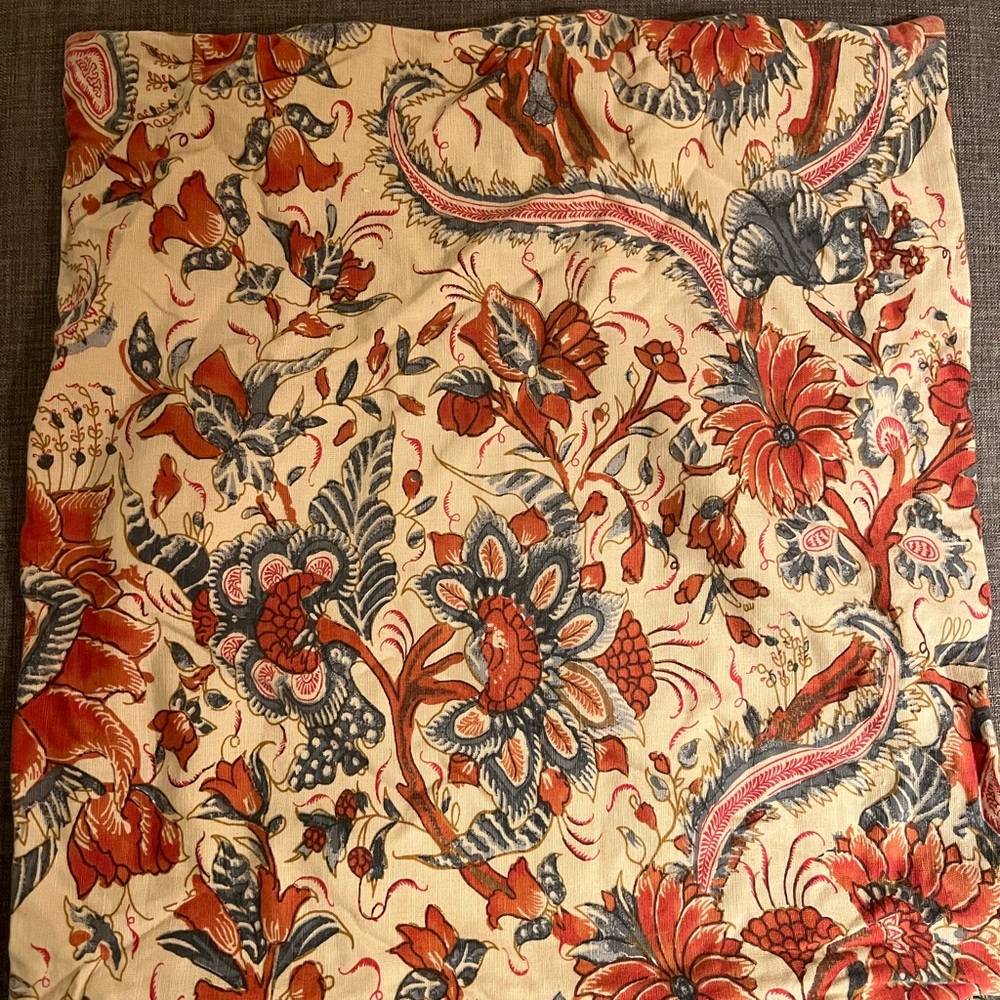 4 Pottery Barn pillow covers 18x18 Paisley Medallion